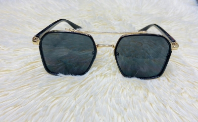 Picture of Men's Fashionable Sunglass 