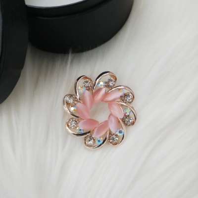 Picture of Stone & Metal Brooch /Hijab Pin/ Saree Pin for Women (Golden) (Imported) Model-BRC-1114 - 1 Piece - Brooch - Brooch for Women - হিজাব পিন