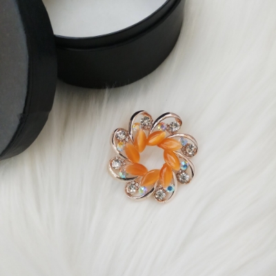 Picture of Stone & Metal Brooch /Hijab Pin/ Saree Pin for Women (Golden) (Imported) Model-BRC-1114 - 1 Piece - Brooch - Brooch for Women - হিজাব পিন