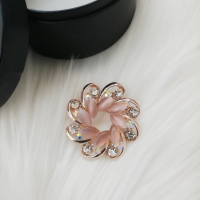 Picture of Stone & Metal Brooch /Hijab Pin/ Saree Pin for Women (Golden) (Imported) Model-BRC-1114 - 1 Piece - Brooch - Brooch for Women - হিজাব পিন