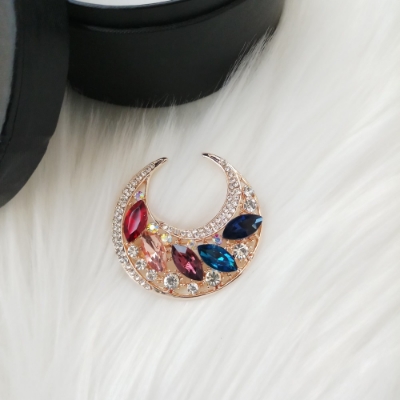 Picture of Stone & Metal Brooch /Hijab Pin/ Saree Pin for Women (Golden) (Imported) Model-BRC-1116 - 1 Piece - Brooch - Brooch for Women - হিজাব পিন