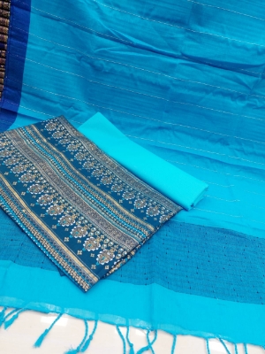 Picture of Premium Quality Unstitched Cotton Three Piece for Women Screen Printed Shalwar Kameez Orna 3pcs Stylish Fabric