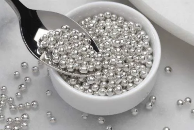 Picture of Silver Pearls - Sprinkle - Cake Decoration Ball 25 gm