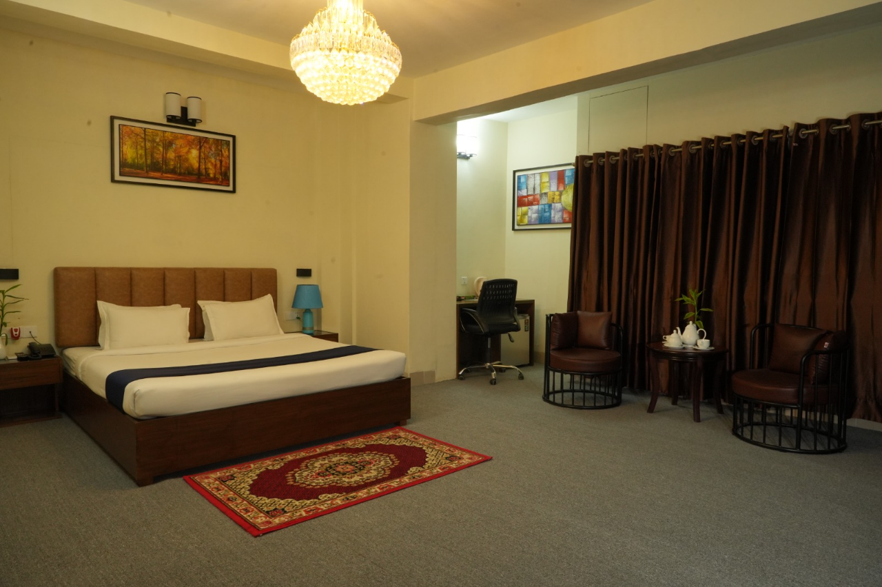 Buy Executive Royal Suite at Best Price In Bangladesh 