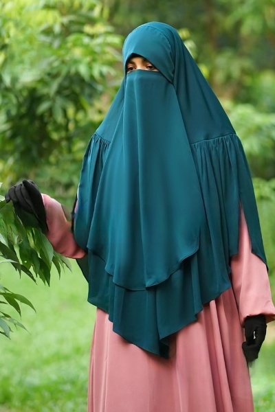 Picture of Hijab Big Size Hijab Fashion Women Dubai Cherry Headscarf Ready To Wear Instant Hijab Scarf Muslim Shawl Islamic Hijabs Arab Wrap Head Scarves Design