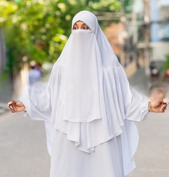 Picture of Hijab Big Size Hijab Fashion Women Dubai Cherry Headscarf Ready To Wear Instant Hijab Scarf Muslim Shawl Islamic Hijabs Arab Wrap Head Scarves Design