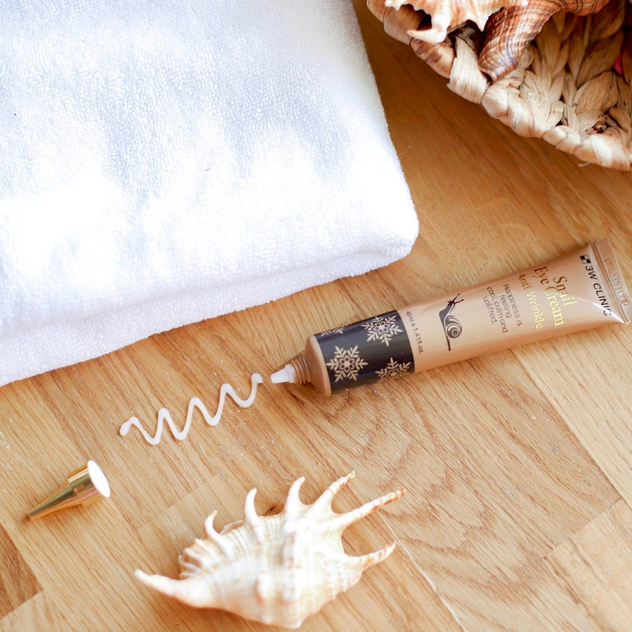 Picture of 3W Clinic Snail Eye Cream - 40ml