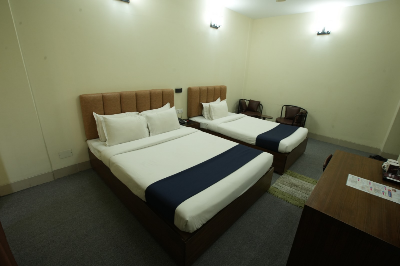 Buy Deluxe Triple  Bed Online