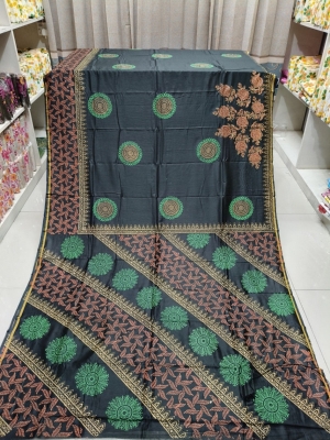 Picture of Fashionable Reshom Silk Saree