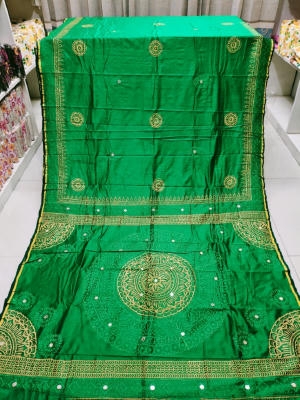 Picture of Fashionable Reshom Silk Saree