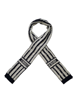 Picture of Winter Fashionable Stylish Unique Design Muffler