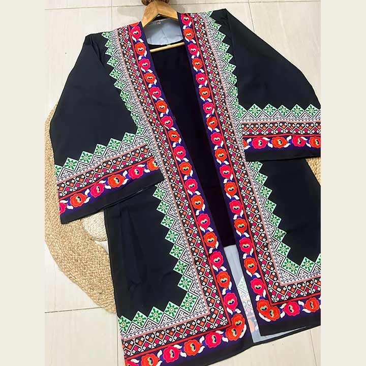 Buy Elegant Black Tunic with Flowy Design for Comfort and Style Perfect for Any Occasion Online at Best Price