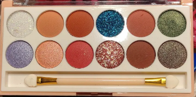 Picture of 12 Color Eyeshadow Pallets