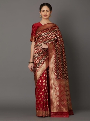 Buy Stylish & Glorious Printed Silk Saree With Blouse Piece FREE  at Best Price In Bangladesh