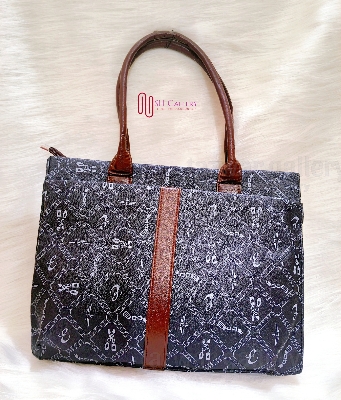 Buy Trendy & Durable PU Leather Tote Handbag – Style Meets Functionality at Best Prices in Bangladesh