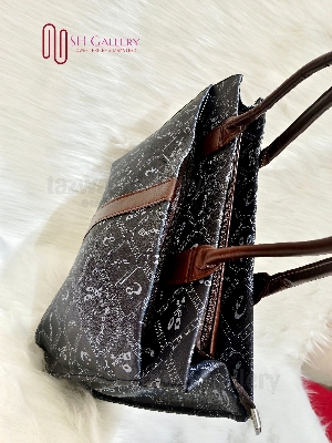 Buy Trendy & Durable PU Leather Tote Handbag – Style Meets Functionality at Best Prices in Bangladesh