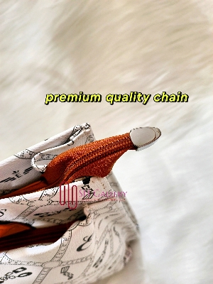 Buy Trendy & Durable PU Leather Tote Handbag – Style Meets Functionality at Best Prices in Bangladesh