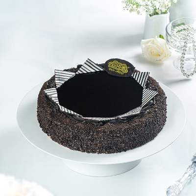 Buy Chocolate Lady Cake  Online at Best Price