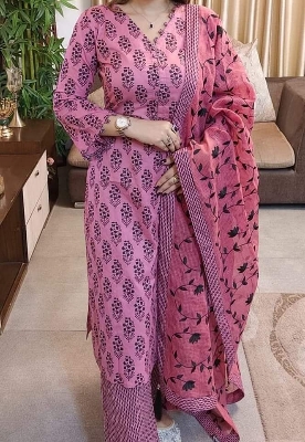Picture of Three piece/ Salwar Kameez/ Cotton salwar kamiz