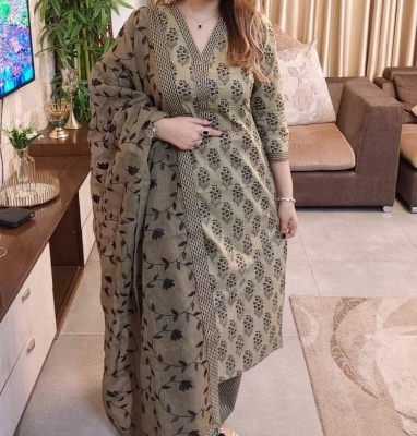 Picture of Three piece/ Salwar Kameez/ Cotton salwar kamiz