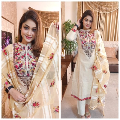 Picture of Three piece/ Salwar Kameez/ Cotton salwar kamiz