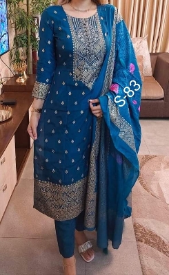 Picture of Three piece/ Salwar Kameez/ Cotton salwar kamiz