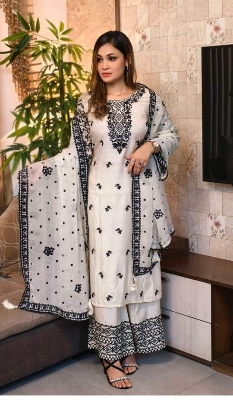 Picture of Three piece/ Salwar Kameez/ Cotton salwar kamiz