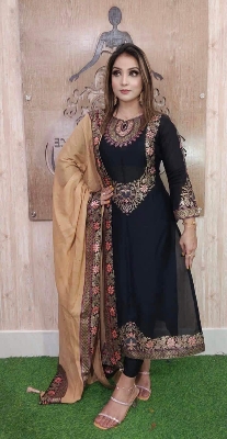 Picture of Three piece/ Salwar Kameez/ Cotton salwar kamiz