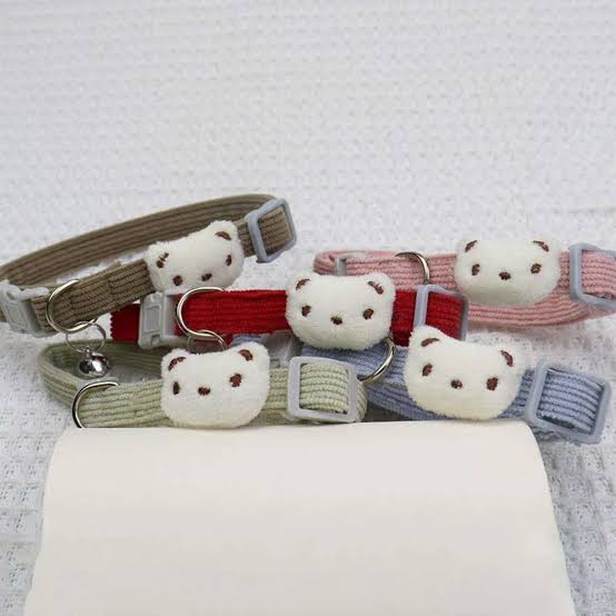 Picture of Adjustable Soft Cartoon Cat Collar with Bell for Small Pets