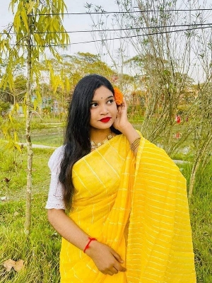 Picture of হাফসিল্ক চুমকি শাড়ী/  Half Silk Chumki Glam Saree – Shine with Bengali Elegance