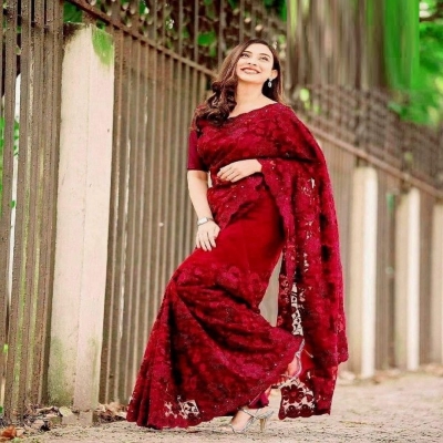 Picture of Georgette High Quality Embroidery Stylish Sharee (S-101)