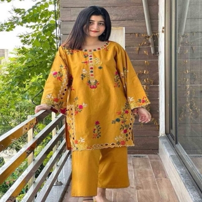 Picture of Embroidary Lilen Kurti Set 2peace (ku-03)
