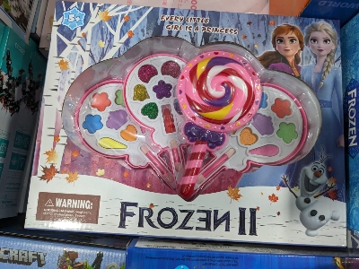 Picture of Fashion Washable Makeup Toys Lollipop Cosmetic Toy Girl Gift Box Kids Real Make Up Kit For Girls Safe Baby Cosmetics Beauty Set