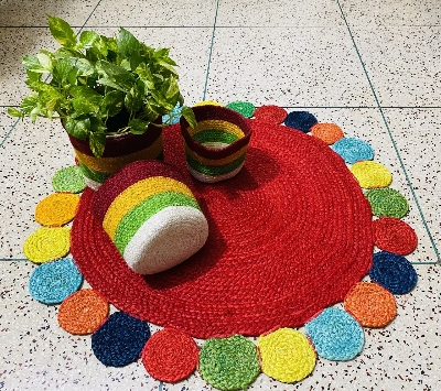 Picture of 1 Pieces 3ft Jute Rugs/ Mat + 3 Pieces Plant Basket ( 4 Pieces set )