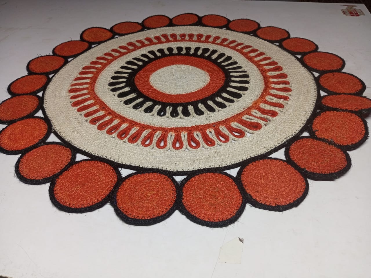 Picture of 3ft Floor Jute Mat/ Rugs + 3 pieces Basket ( Full set 4 pieces )