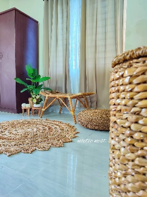 Picture of Jute Floor Mat/ Jute Rugs (  Round Hand Made jute  mat, Jute Colour )