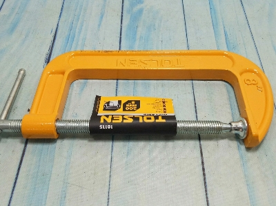 Picture of TOLSEN 8" G-Clamp, C Clamp 200mm Zinc plated thread bar 10115 - Kings Trading