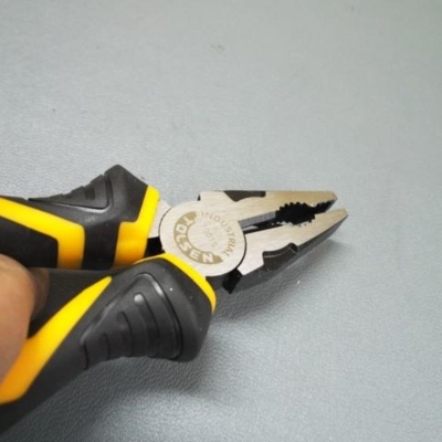 Picture of TOLSEN 6" Combination Pliers (160mm) Industrial Gripro Series 10015 - Kings Trading