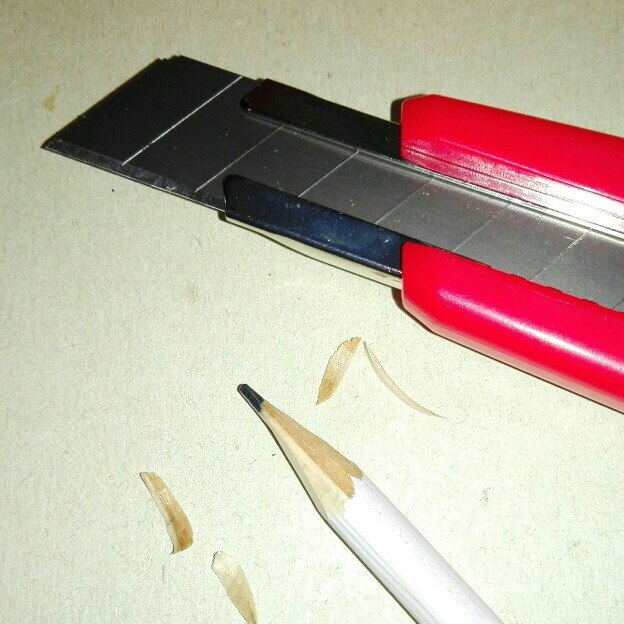 Picture of MPT Snap off Blade Utility Cutter Fast Fixed Point MHF03004 - Kings Trading