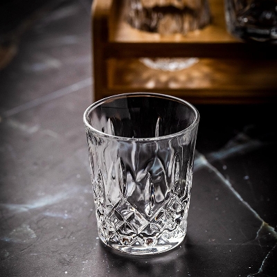 Picture of engraved diamond barware shot glass with 50ml volume