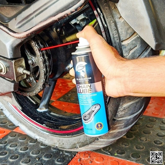 Picture of Gladiator Chain Lube And Brush Combo, Chain Cleaner and Lubricant, Motorcycle Chain Lube Oil, Bike Cycle Chain Lube Oil,