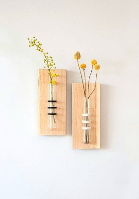Picture of Wooden Test Tube Hanging Flower Vase