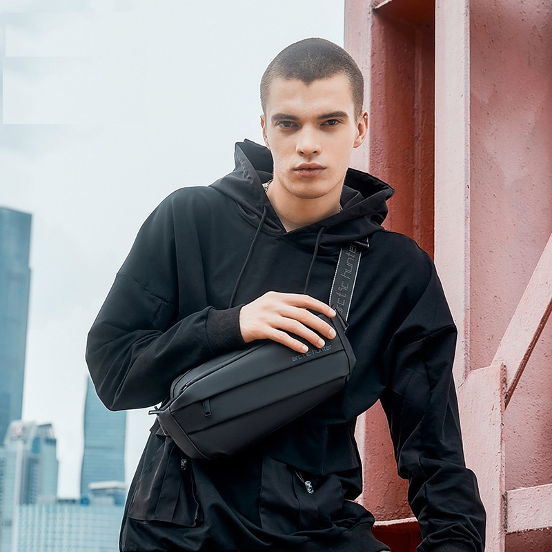 Picture of Sport Cross Body Bag for men Arctic Hunter City Hunter Series Fun made addition Waterproof Messenger Bag Large Capacity Shoulder Bag for Men Women Style Handbag