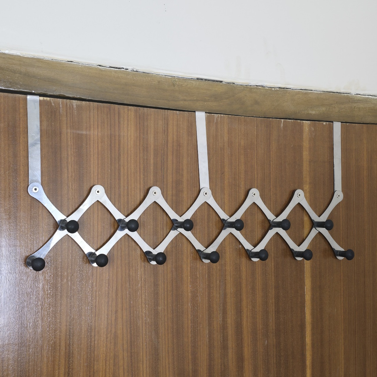 Picture of Over The Door Hook Door Hanger:Over The Door Towel Rack with 13 Coat Hooks for Hanging, Door Coat Hanger Towel Hanger Over Door Coat Rack for Towels, Clothes, Back of Bathroom