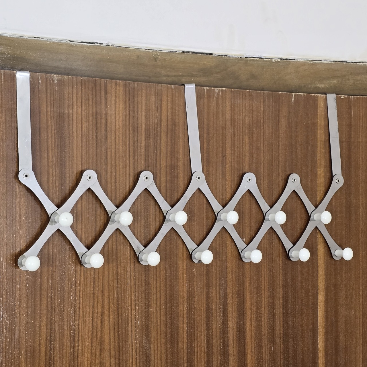 Picture of Over The Door Hook Door Hanger:Over The Door Towel Rack with 6 Coat Hooks for Hanging, Door Coat Hanger Towel Hanger Over Door Coat Rack for Towels, Clothes, Back of Bathroom