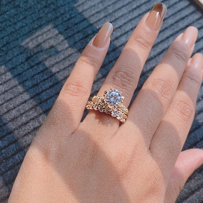 Picture of Sexy Crown ring set 10mm Clear Rose Gold Engagement Wedding Band Rings For Women jewelry Special Gift For Her