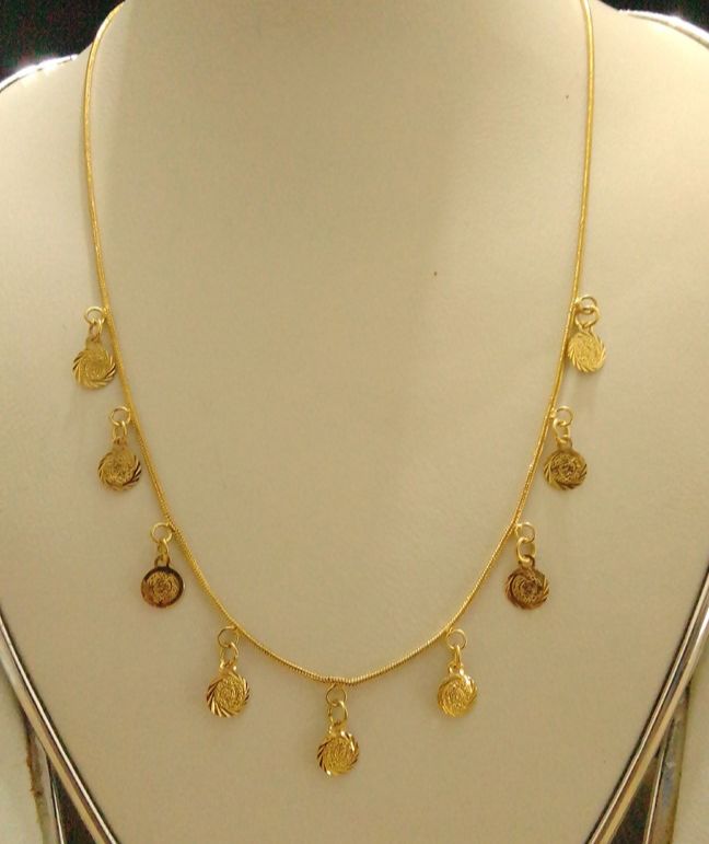 Picture of Dubai Style Coin Shaped Necklace Chain Jewelry For Girls