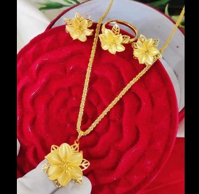 Picture of Xuping Jewelry Combo Sets For Women Bridal Flower Locket Necklace Chain Xuping Earrings & Xuping Ring Fine Jewelry Wedding Party Gift