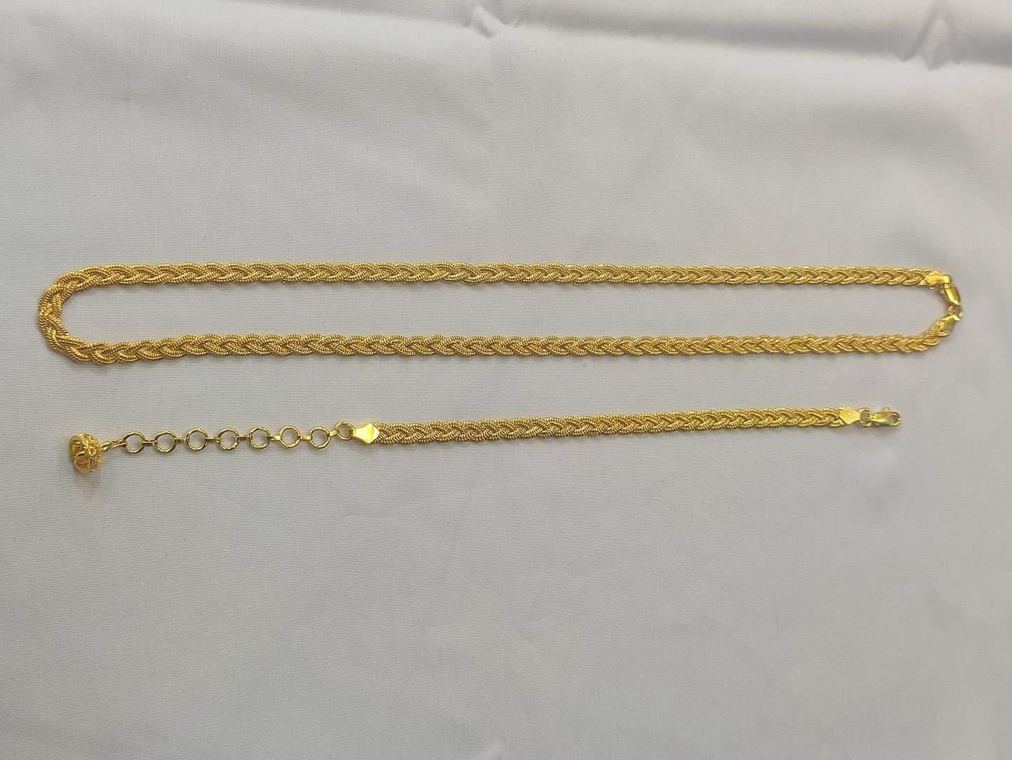 Picture of Trending Design Fashionable Gold Polish Beni Chain & Bracelet For Women Best Gift For Bridal Girls