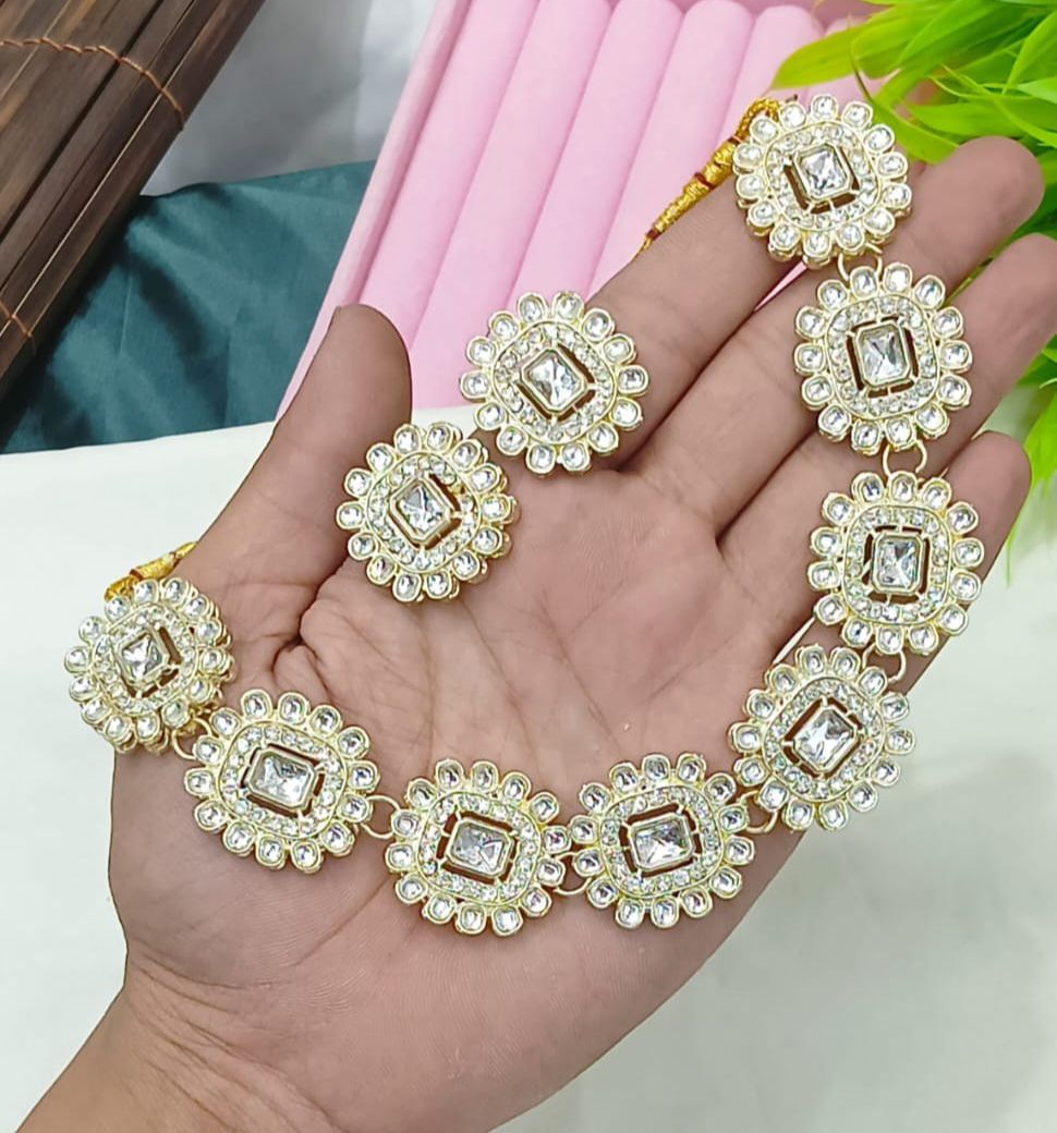 Picture of Premium Quality Kundan Stone Necklace & Earring Set For Women Indian Trendy Fashion Jewelry